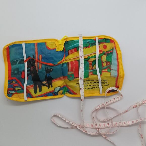 Gaspard and Lisa picture book pouch - Picture 6 of 7